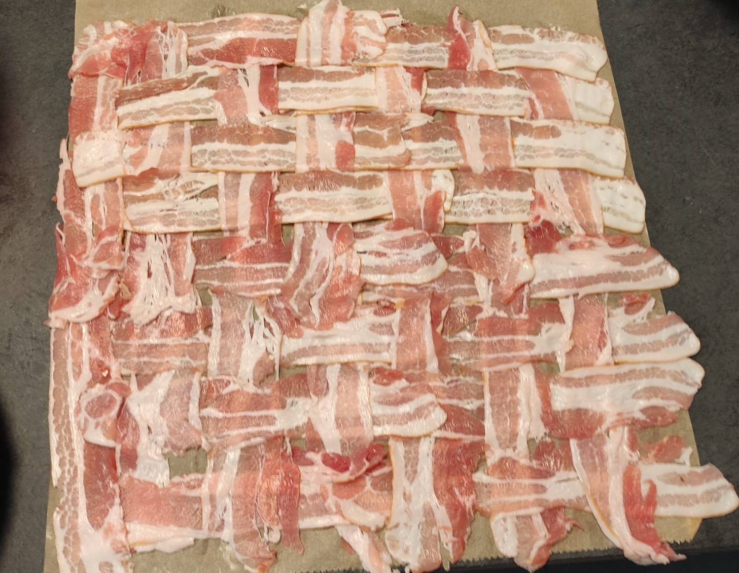 Gefüllter Hackbraten Bacon Bomb vom Grill CSTrading.de clever